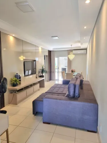 Vendo Casa Lindíssima no Condomínio Iguatemi