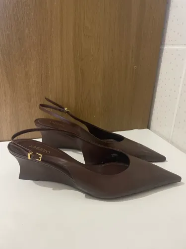 Scarpin Arezzo Novo