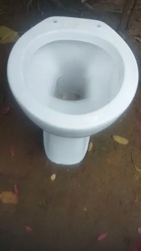 Vaso sanitário branco