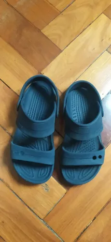 sandália crocs infantil original - tamanho brasil 31