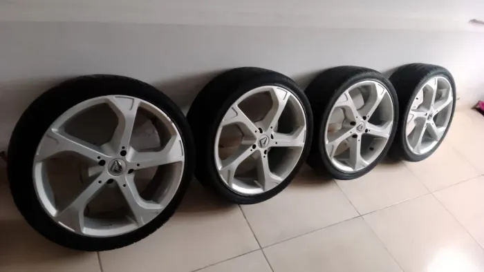 Jogo de rodas ARO 17 4x100