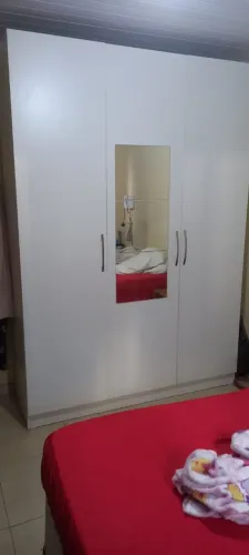 Vendo guardar roupa