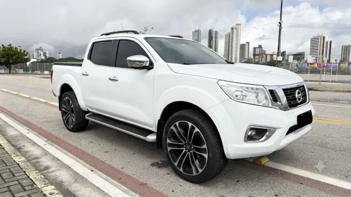 Nissan Frontier XE CD 4X4 2.3 Bi-TB Diesel Aut. 2022