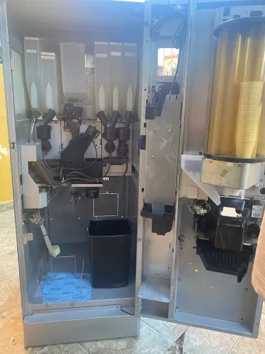 Vending machine/máquina de café bianchi