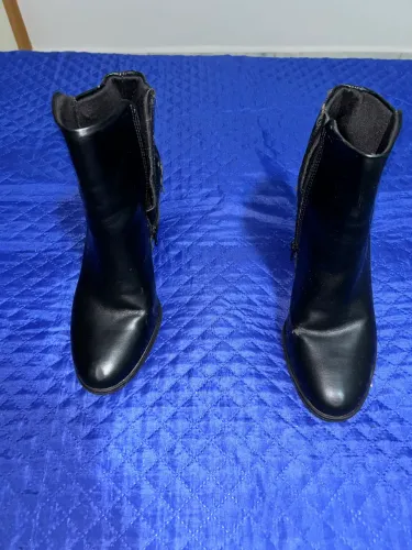 Bota salto alto grosso vizano usada tamanho 39