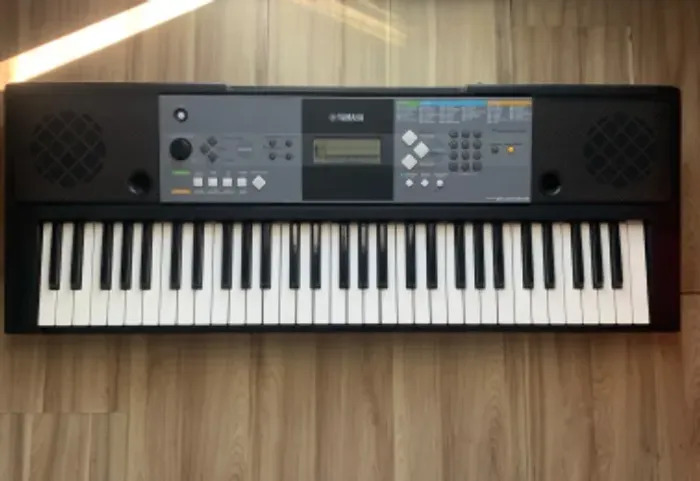 Teclado Yamaha psr-e 233