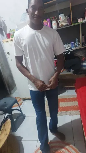 Ajudante de pedreiro 