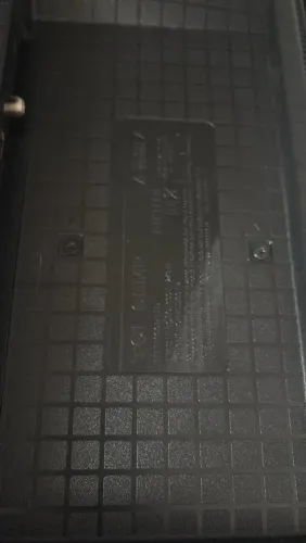 TV TCL P7K - Tela Quebrada - Para Retirada de Peças