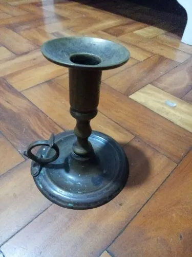 Castiçal antigo.