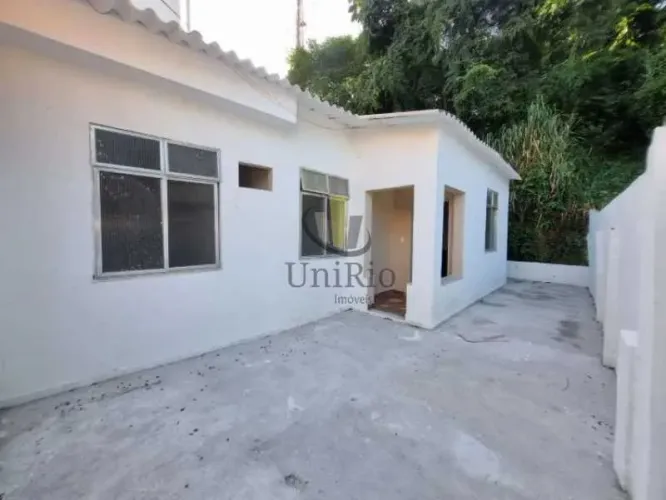 Casa de vila á venda - Pechincha - Jacarepaguá - Rio de Janeiro - RJ