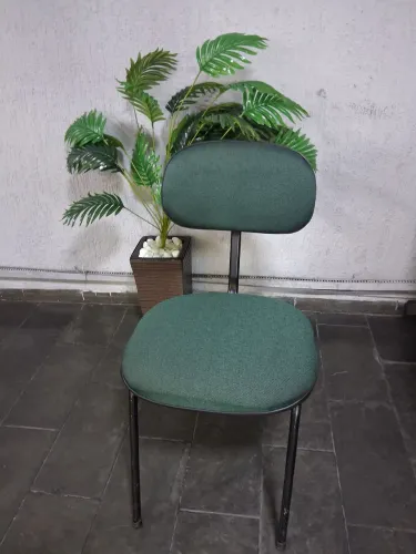 CADEIRA ESCRITORIO SEMI NOVA