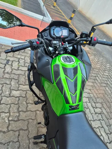Versys 300