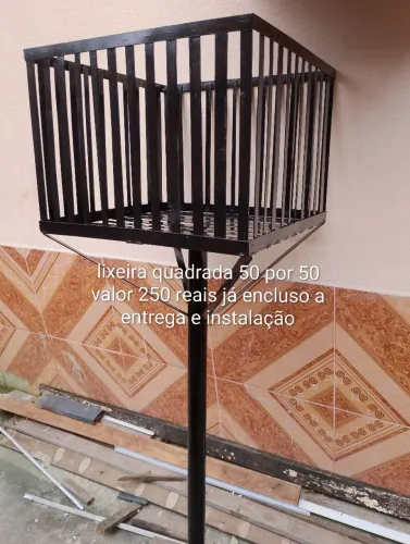 Lixeira quadrada 50 por 50 de calçada com entrega e instalação em toda Manaus 