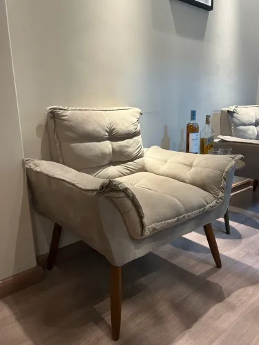 Kit 2 poltronas e 1 mesinha 