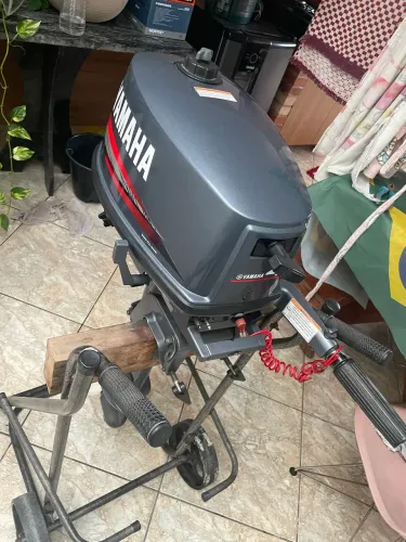 Vendo motor de popa Yamaha 4hp