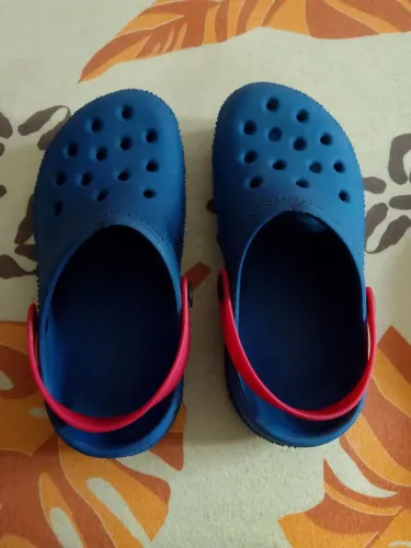 Crocs infantil