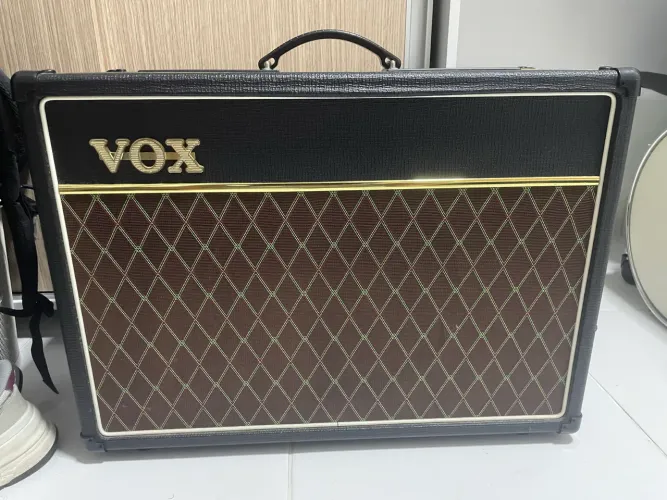 Amplificador Vox AC15 valvulado