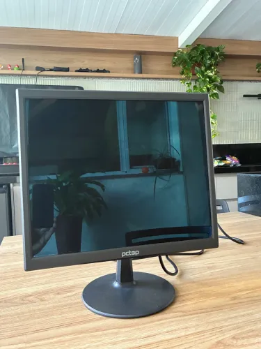 Monitor PCTOP 17? LED HDMI/VGA - Excelente Estado - R$ 180