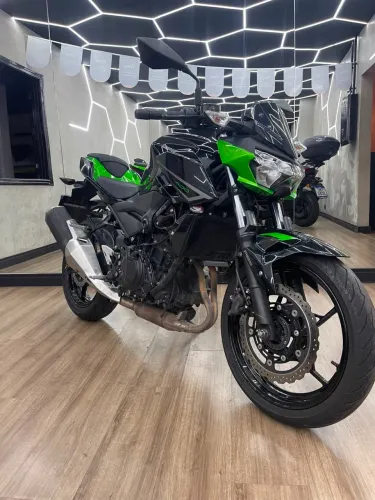 Kawasaki Z400