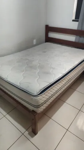 Cama casal com colchão