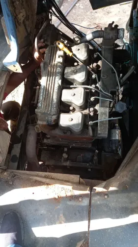 Motor  MWM  X 10  completo  ano 2002