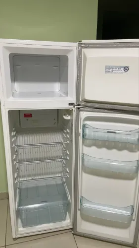 Vendo geladeira para conserto