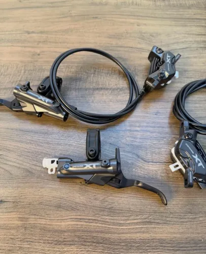 Par de freios Shimano XT 4 Pistões, Novos