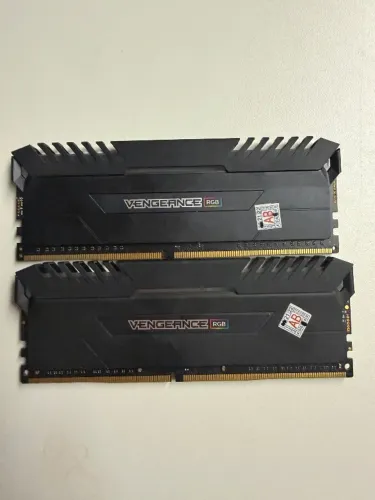Memoria Ram corsair 2x8GB (16GB