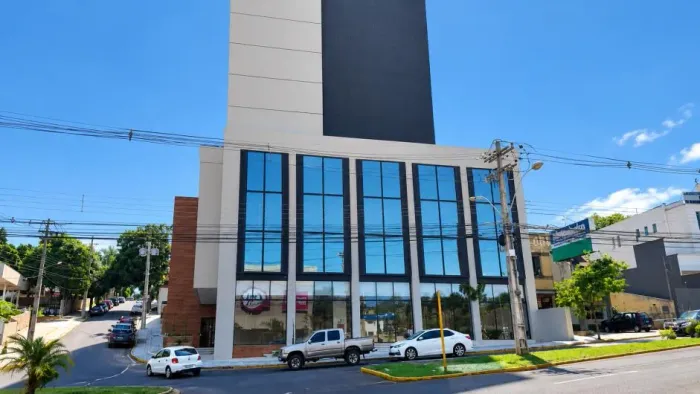 Sala comercial no condomínio EDIFÍCIO COMERCIAL COSMOPOLITAN em Presidente Prudente