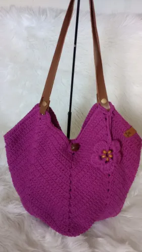 Bolsas de crochê feitas à mão