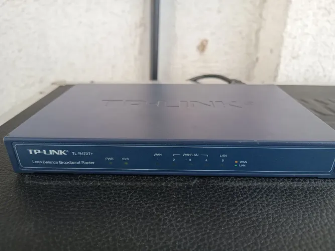 Vendo Roteador Tp-link Load Balance Broadband, TL-R470T+, funcionando.
