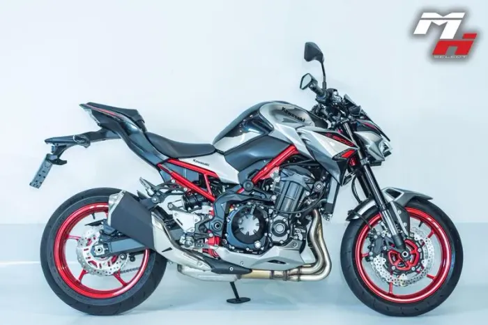KAWASAKI Z 900 2023