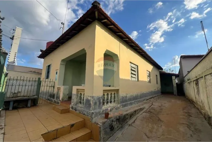 Casa à Venda na Vila Paraíso em Mogi Guaçu, uma oportunidade para Investidores e Construto