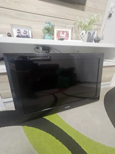 TV LCD 32? CCE C320 - Com Conversor Digital Integrado, HDMI e USB