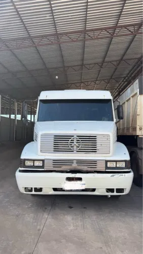 Caminhão Mercedes Bi caçamba 1935 Ano 1984.