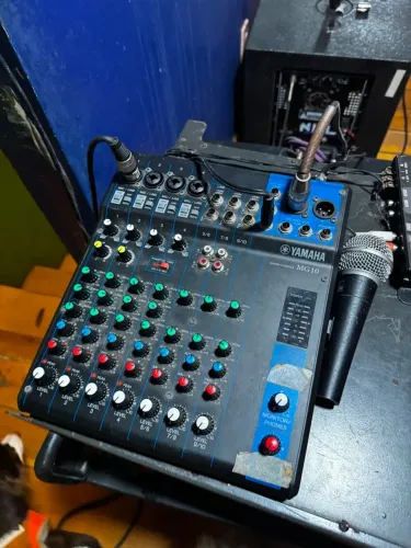 Mesa de Som Yamaha MG10xu