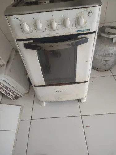 Fogão funciona tudo mas duas bocas entupidas apenas por que o fogão tá parado