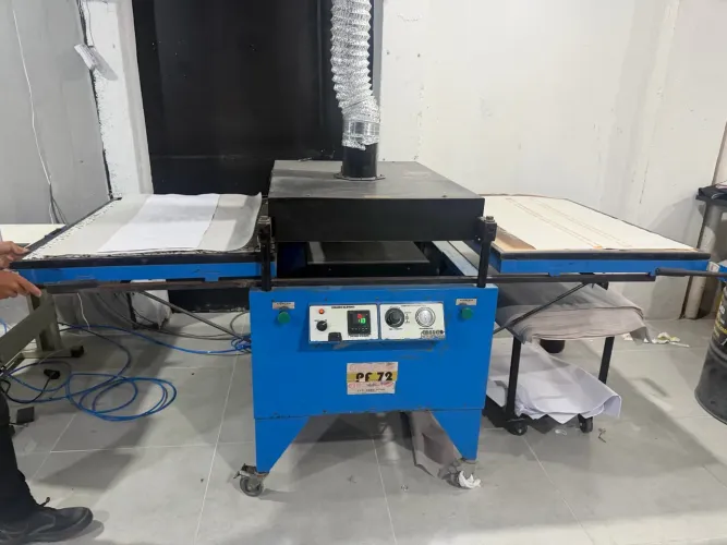 PRENSA PNEUMÁTICA CHIGUETO PF 72 - 100 × 80 CM