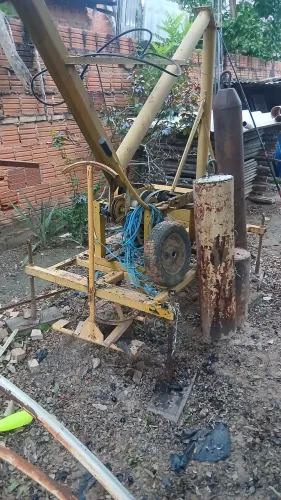 Vendo bate estaca