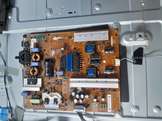 Placa fonte de alimentação TV Smart '47 ' - 350,00