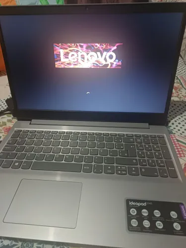Lenovo IdeaPad S145 81WT0006BR, com Intel Celeron N4020, 4 GB de RAM e SSD de 128 GB.