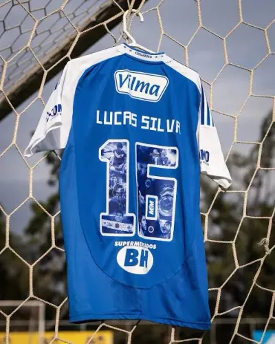 Camisa do cruzeiro exclusiva 300 jogos do Lucas silva