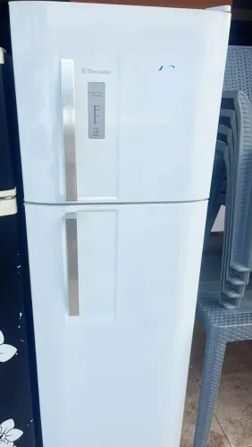 Refrigerador frost free Eletrolux