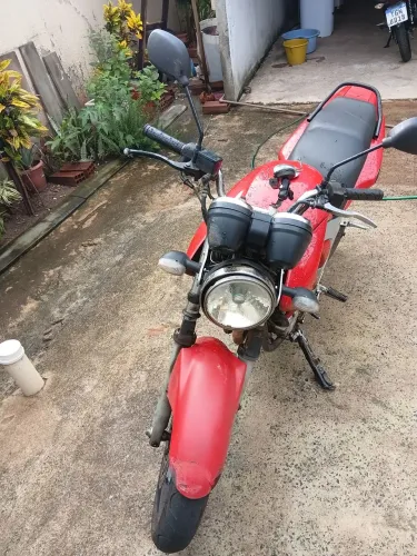 Moto ano 2008 com 1500 de documentos a pagar 5000 mil a vista