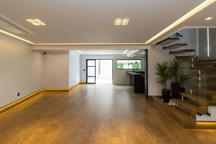 Casa sobrado, à venda, 3 suítes, 4 vagas, piscina, churrasqueira, Vila Barreto, Pirituba R