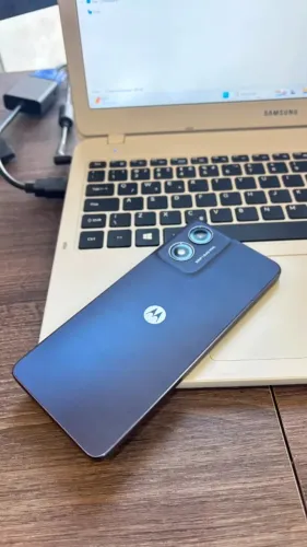 Motorola Moto G04s - Azul
