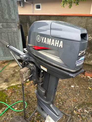 Motor de popa Yamaha