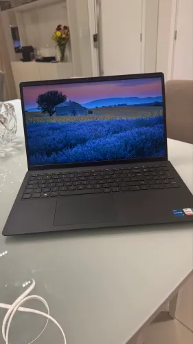 Dell Inspiron 15 3520 | i5 12ª Geração | 16GB RAM | SSD 512GB | Tela Full HD 120Hz