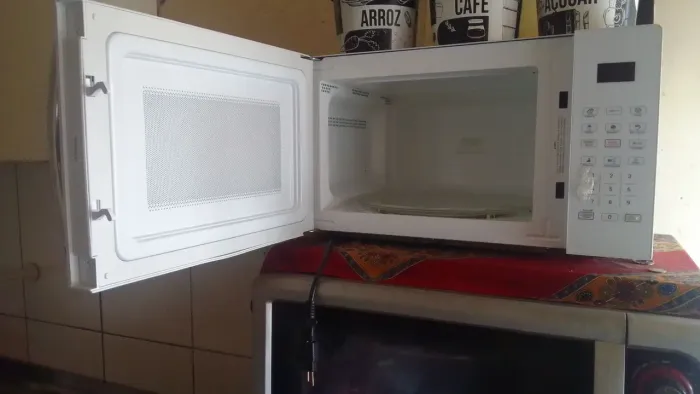 Microondas poco tempo de uso