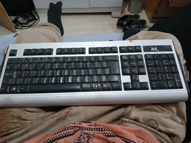 TECLADO MTEK USADO